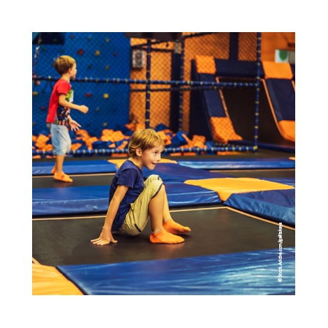 Le Mans  SLVie 01Un après-midi trampoline